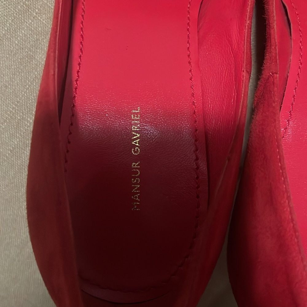 MANSUR GAVRIEL
Classic Suede Pumps - Picture 10 of 10